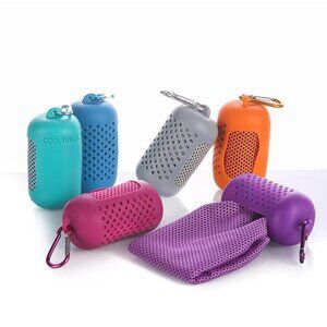 Yoga Towel Basketball Towel with Silicone Storage Bag,Camping Hiking Towels1Pack